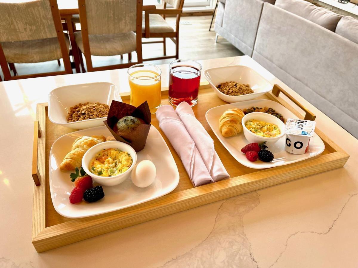 Stone Cove Waterfront Adults Only B&B 토버모리 외부 사진