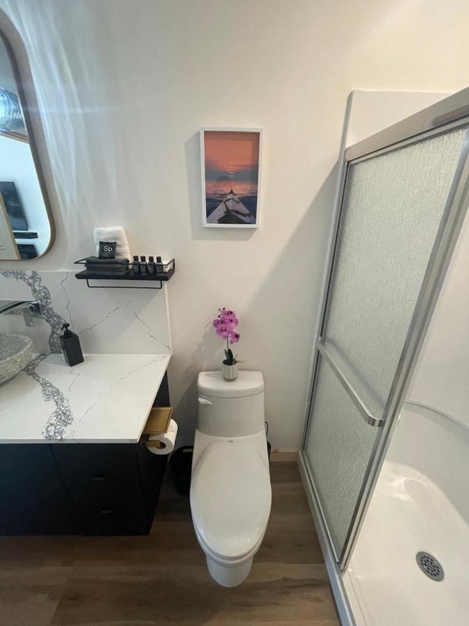 Stone Cove Waterfront Adults Only B&B 토버모리 외부 사진
