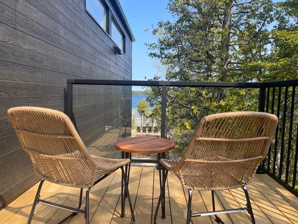 Stone Cove Waterfront Adults Only B&B 토버모리 외부 사진