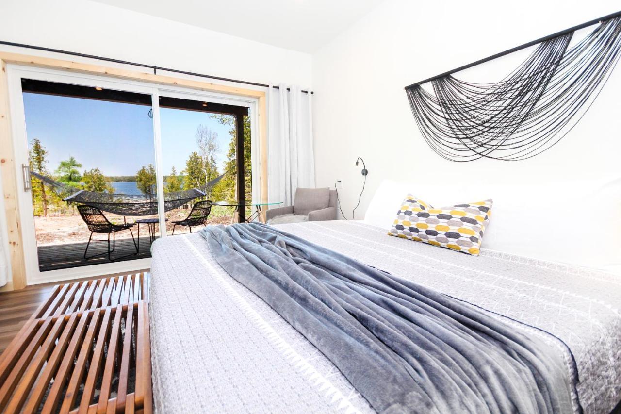 Stone Cove Waterfront Adults Only B&B 토버모리 외부 사진