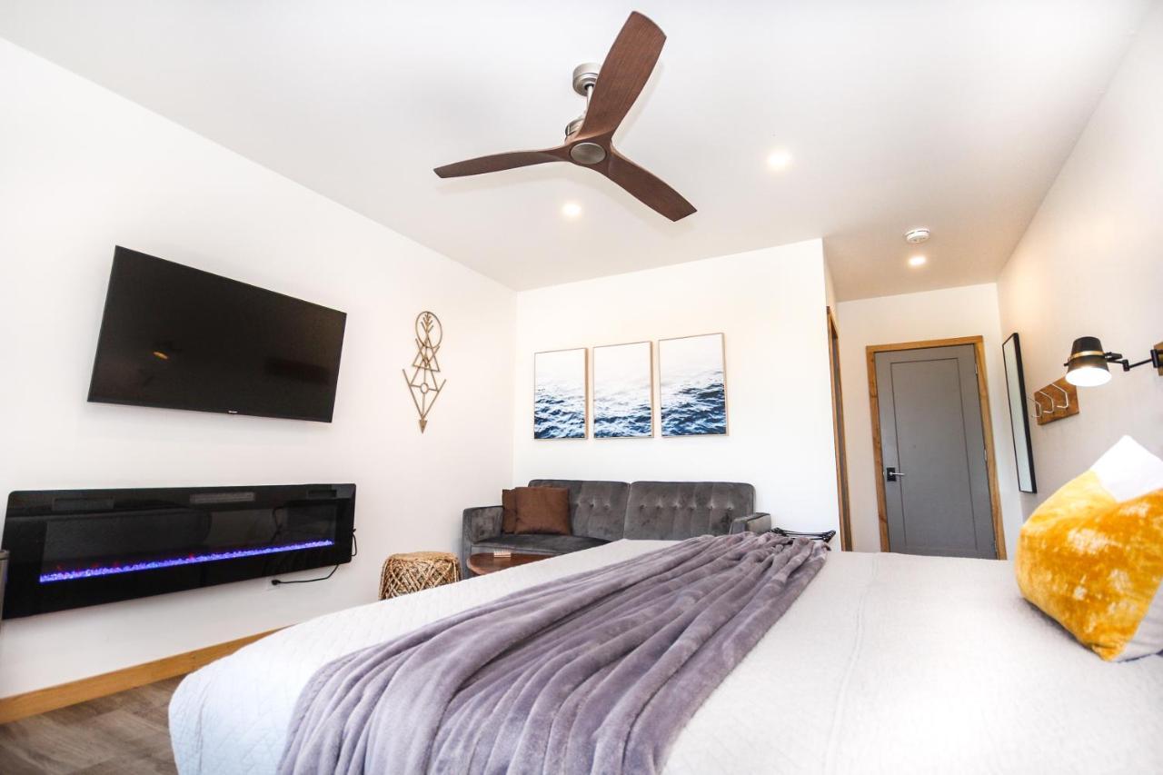 Stone Cove Waterfront Adults Only B&B 토버모리 외부 사진